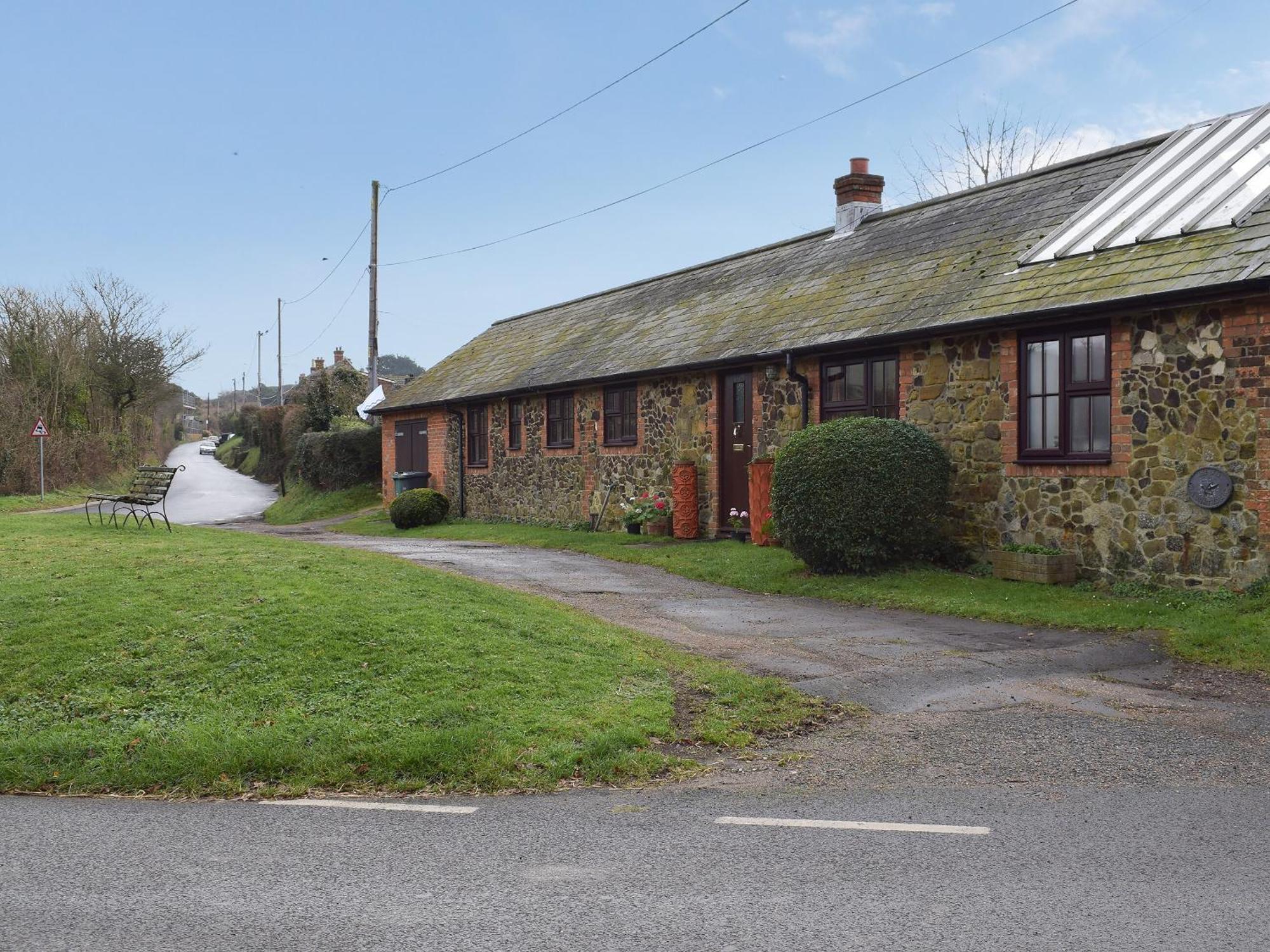 The Blacksmith Shop Shorwell Exterior photo